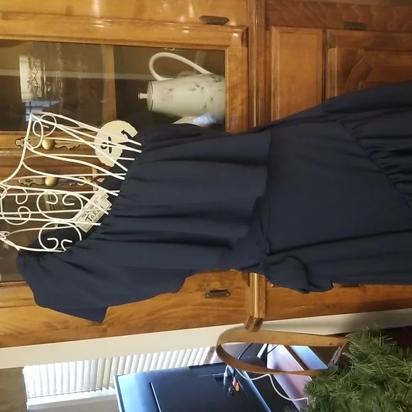 Stunning Vintage Navy Ruffled Dress - Picture 8 of 15